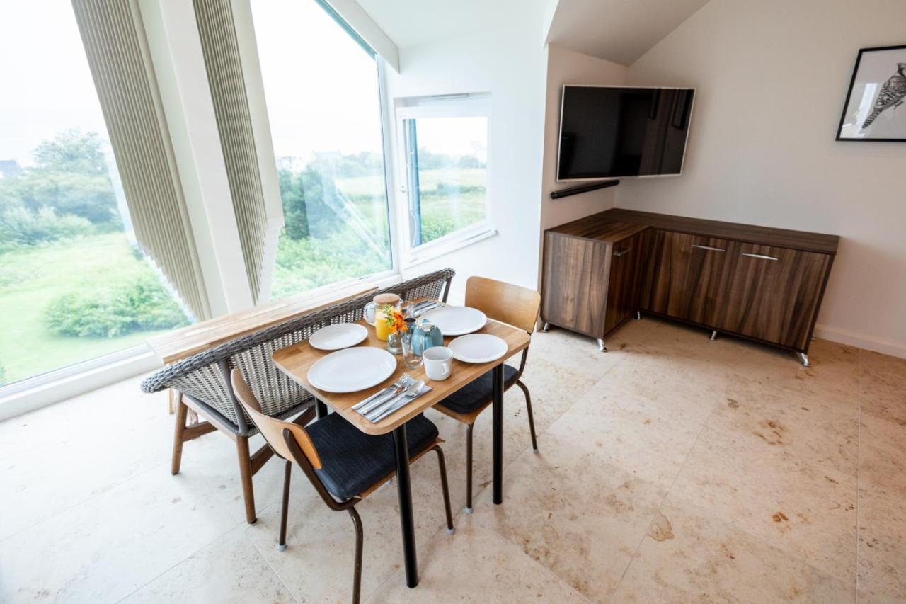 Ecton House Panzió Newport  Kültér fotó
