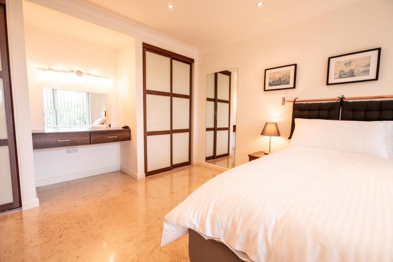 Ecton House Panzió Newport  Kültér fotó
