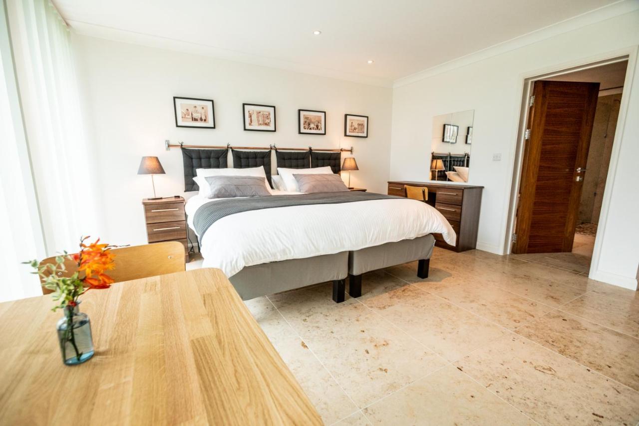 Ecton House Panzió Newport  Kültér fotó