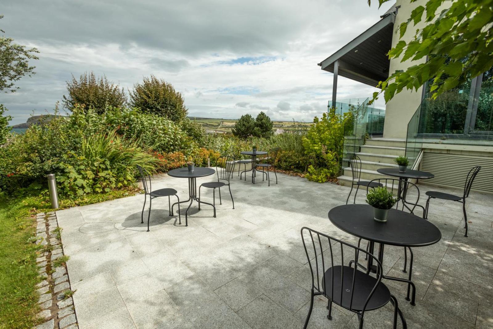 Ecton House Panzió Newport  Kültér fotó